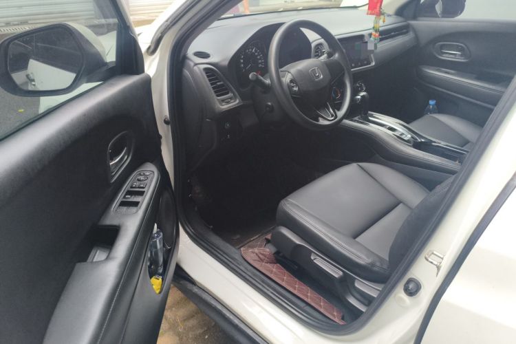 Used Honda Vezel 2017 1.5L CVT 2WD Comfort Model Driver Seat