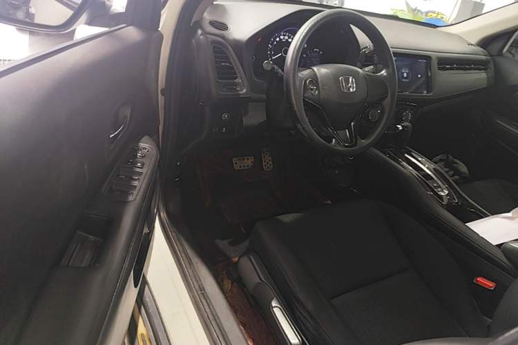 Used Honda Vezel 2017 1.5L CVT 2WD Comfort Model Driver Seat