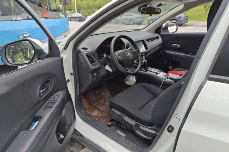 Used Honda Vezel 2017 1.5L CVT 2WD Comfort Model Driver Seat