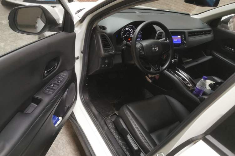 Used Honda Vezel 2017 1.5L CVT 2WD Comfort Model Driver Seat