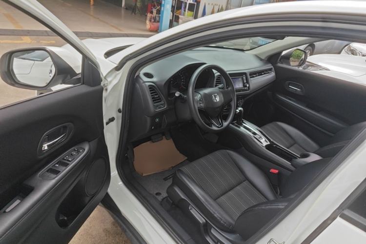Used Honda Vezel 2017 1.8L CVT Front-Wheel Drive Pioneer Edition Driver Seat