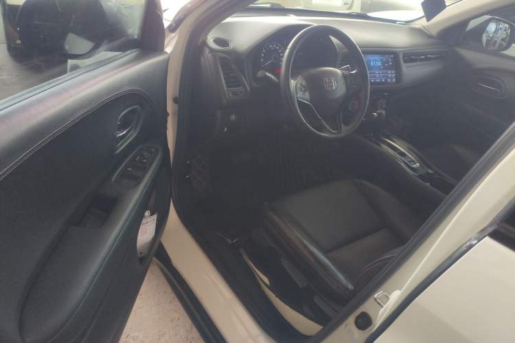 Used Honda Vezel 2017 1.5L CVT 2WD Comfort Model Driver Seat