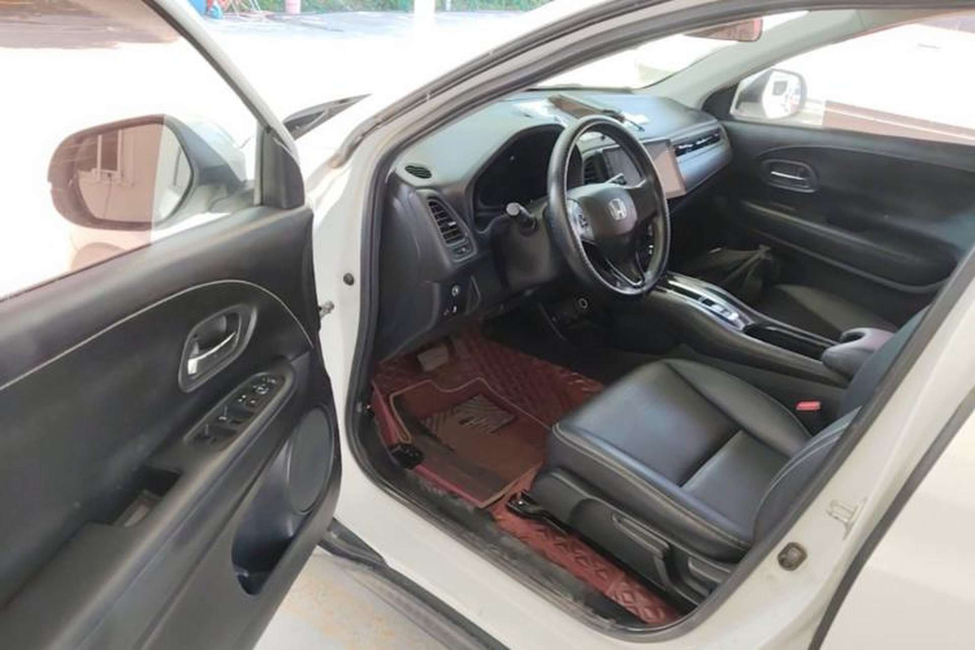 Used Honda Vezel 2017 1.5L CVT 2WD Comfort Model Driver Seat