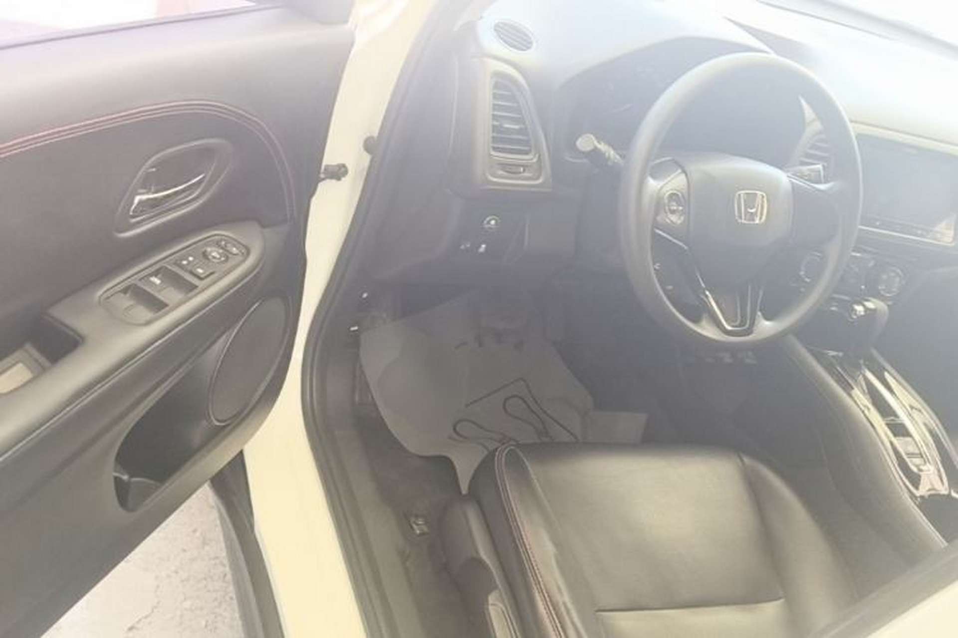 Used Honda Vezel 2017 1.5L CVT 2WD Comfort Model Driver Seat