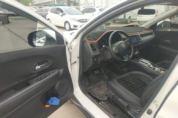 Used Honda Vezel 2017 1.5L CVT 2WD Comfort Model Driver Seat