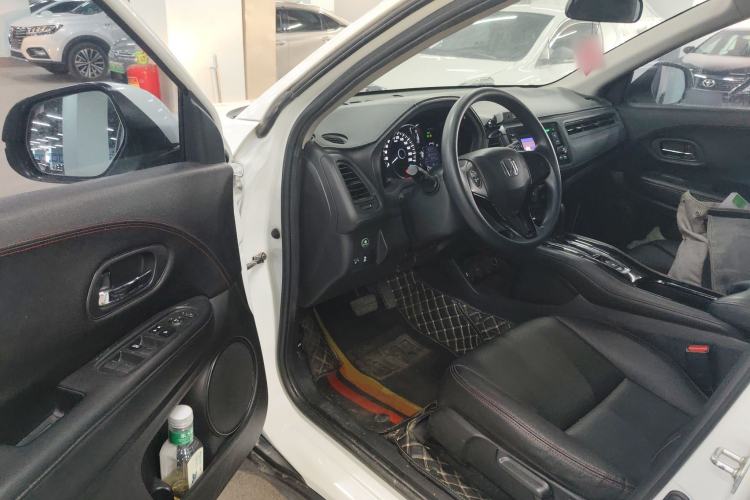 Used Honda Vezel 2017 1.5L CVT 2WD Comfort Model Driver Seat