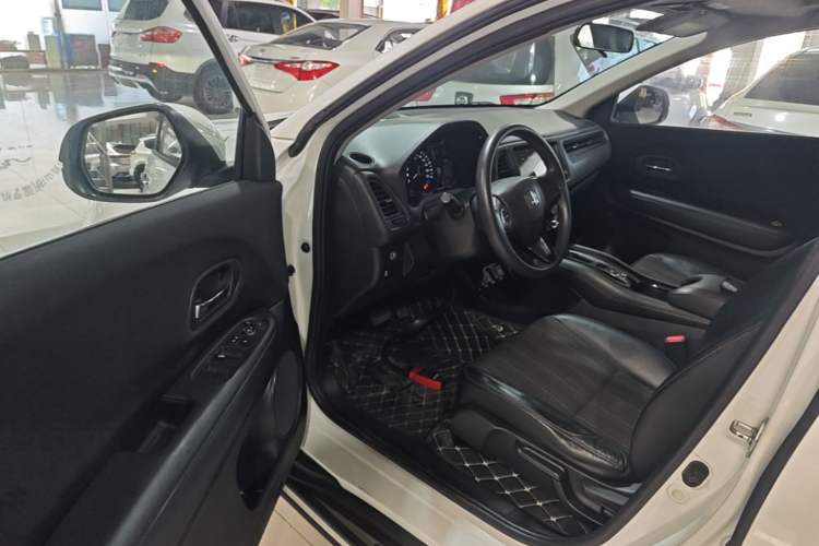 Used Honda Vezel 2017 1.8L CVT Front-Wheel Drive Pioneer Edition Driver Seat