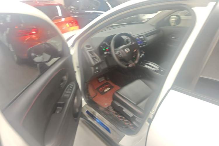 Used Honda Vezel 2017 1.5L CVT 2WD Comfort Model Driver Seat