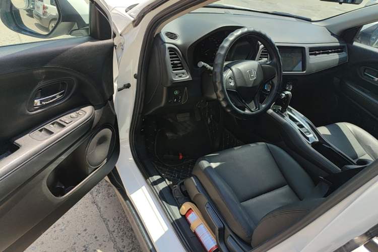 Used Honda Vezel 2017 1.5L CVT 2WD Comfort Model Driver Seat