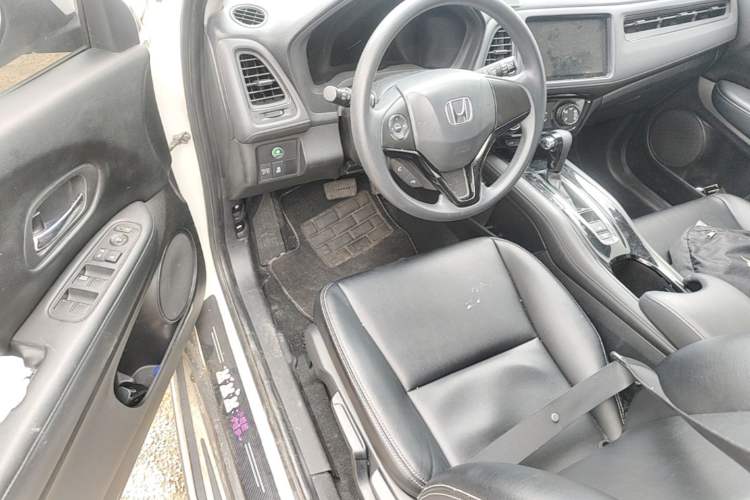 Used Honda Vezel 2017 1.5L CVT 2WD Comfort Model Driver Seat
