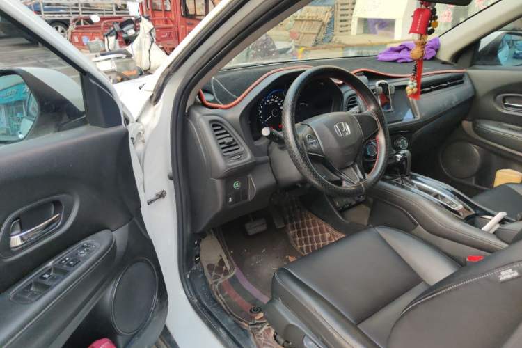 Used Honda Vezel 2017 1.8L CVT Front-Wheel Drive Pioneer Edition Driver Seat