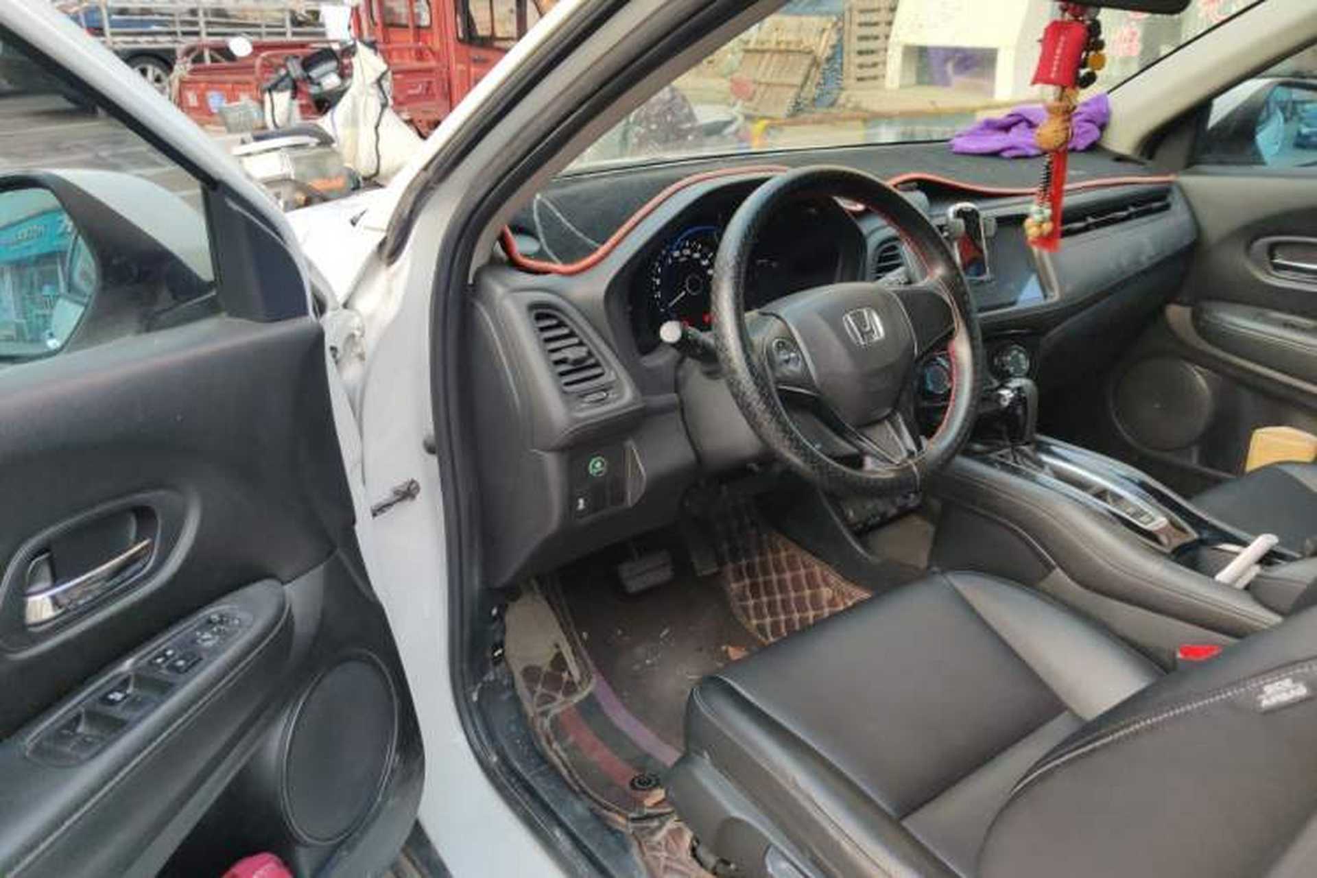 Used Honda Vezel 2017 1.8L CVT Front-Wheel Drive Pioneer Edition Driver Seat