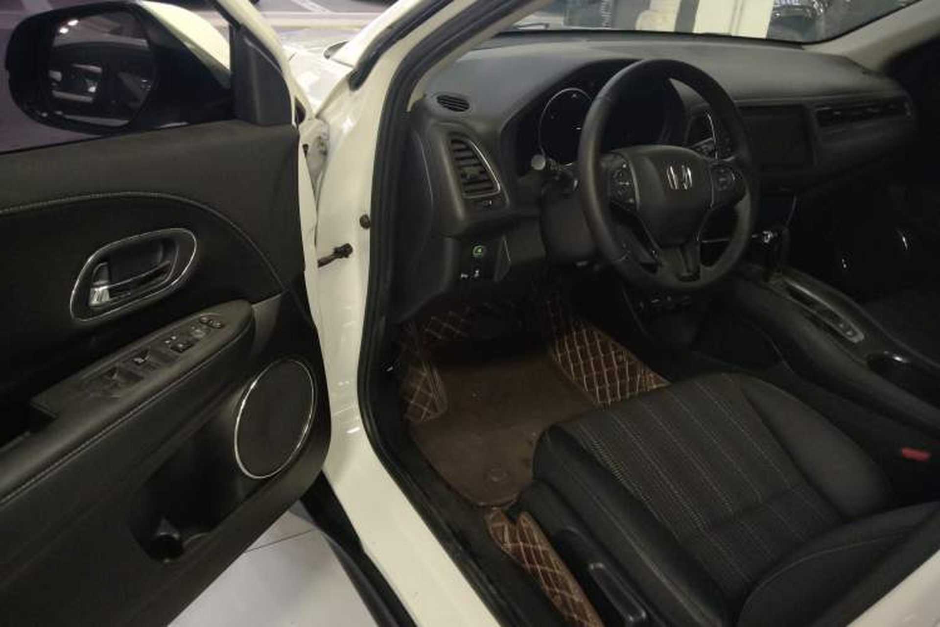 Used Honda Vezel 2017 1.8L CVT Two-Wheel Drive Luxury Model Driver Seat