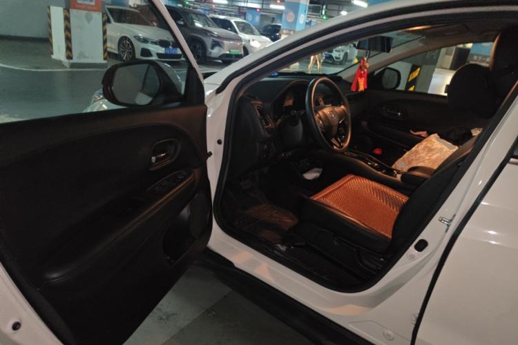 Used Honda Vezel 2017 1.5L CVT 2WD Comfort Model Driver Seat