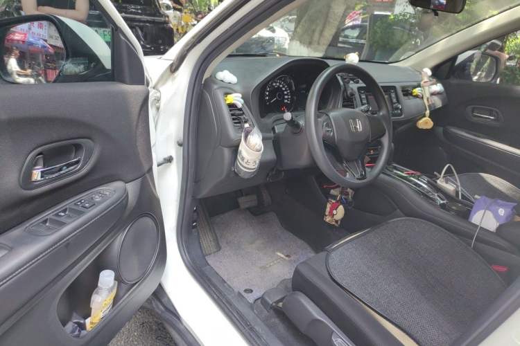 Used Honda Vezel 2017 1.5L CVT 2WD Comfort Model Driver Seat