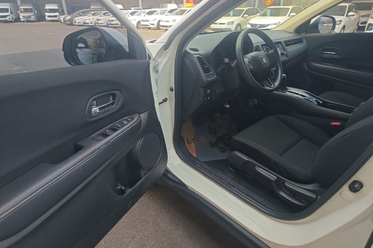 Used Honda Vezel 2017 1.5L CVT 2WD Comfort Model Driver Seat