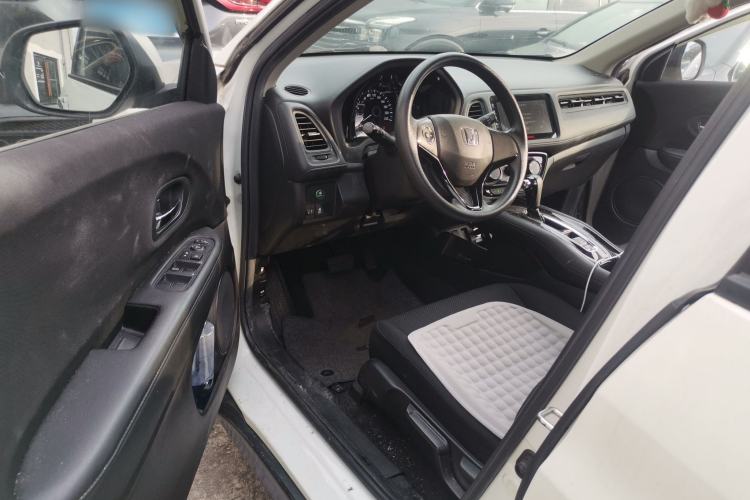 Used Honda Vezel 2017 1.5L CVT 2WD Comfort Model Driver Seat