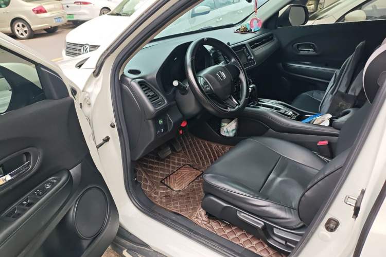 Used Honda Vezel 2017 1.5L CVT 2WD Comfort Model Driver Seat