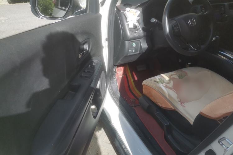 Used Honda Vezel 2017 1.5L CVT 2WD Comfort Model Driver Seat