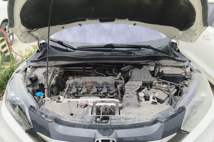 Used Honda Vezel 2017 1.8L CVT Front-Wheel Drive Pioneer Edition Engine Bay