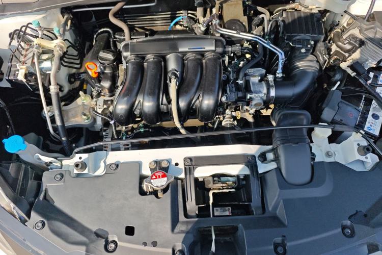 Used Honda Vezel 2017 1.5L CVT 2WD Comfort Model Engine Bay