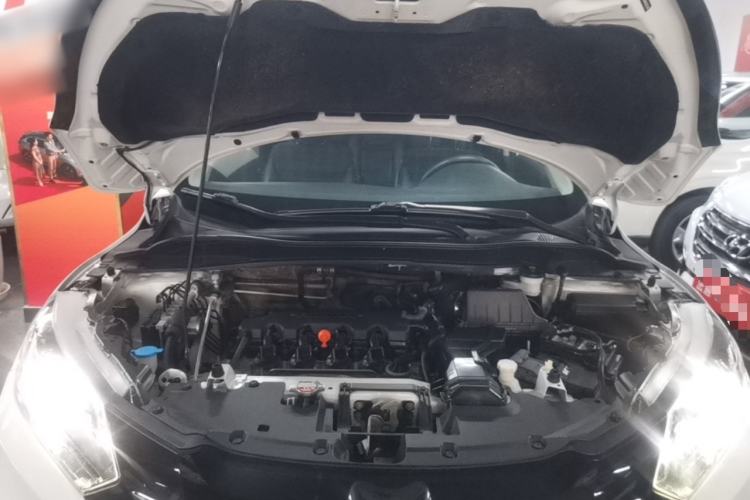 Used Honda Vezel 2017 1.8L CVT Front-Wheel Drive Pioneer Edition Engine Bay