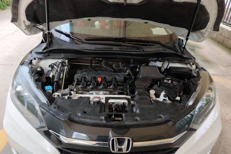 Used Honda Vezel 2017 1.8L CVT Front-Wheel Drive Pioneer Edition Engine Bay