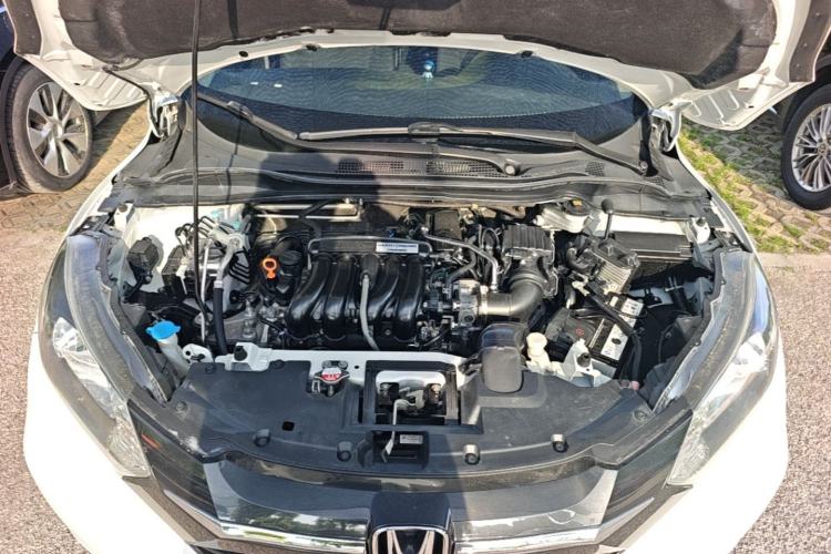 Used Honda Vezel 2017 1.5L CVT 2WD Comfort Model Engine Bay
