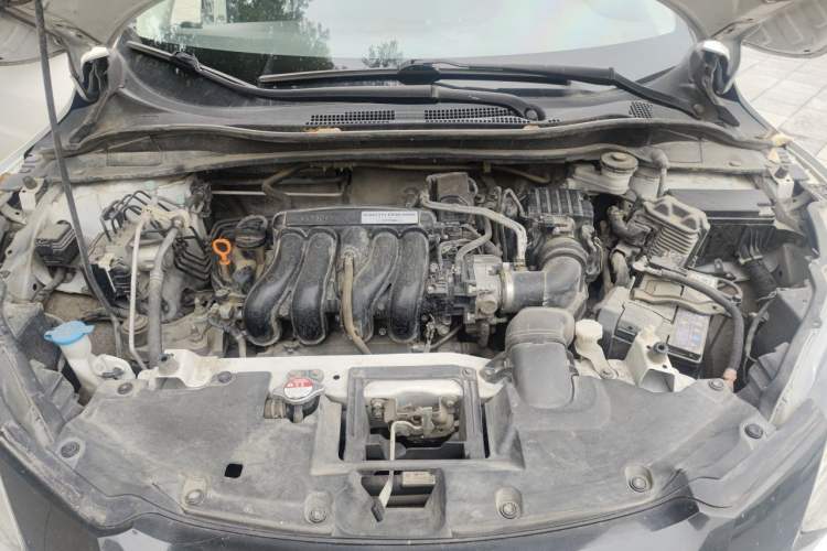 Used Honda Vezel 2017 1.5L CVT 2WD Comfort Model Engine Bay