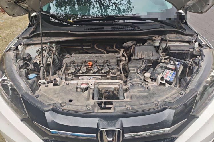 Used Honda Vezel 2017 1.8L CVT Front-Wheel Drive Pioneer Edition Engine Bay