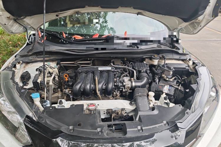 Used Honda Vezel 2017 1.5L CVT 2WD Comfort Model Engine Bay