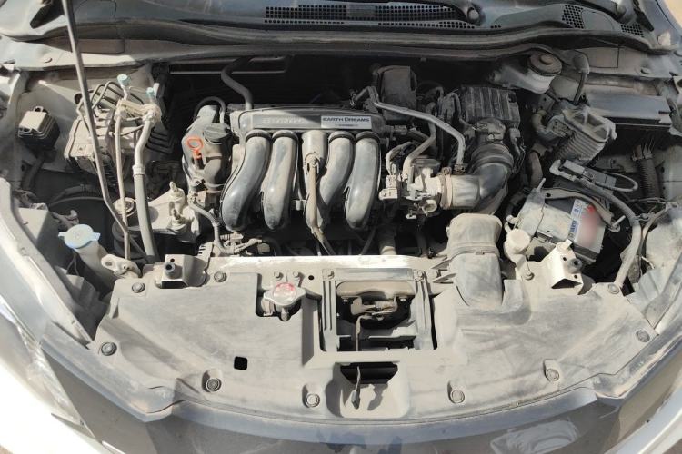 Used Honda Vezel 2017 1.5L CVT 2WD Comfort Model Engine Bay