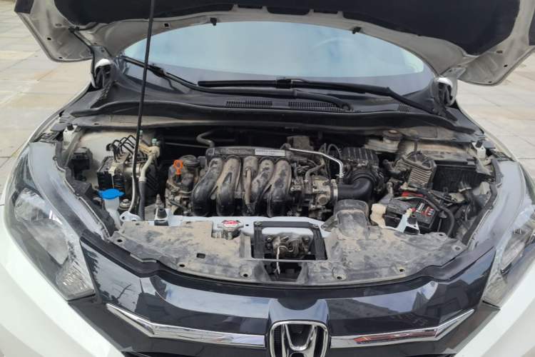 Used Honda Vezel 2017 1.5L CVT 2WD Comfort Model Engine Bay