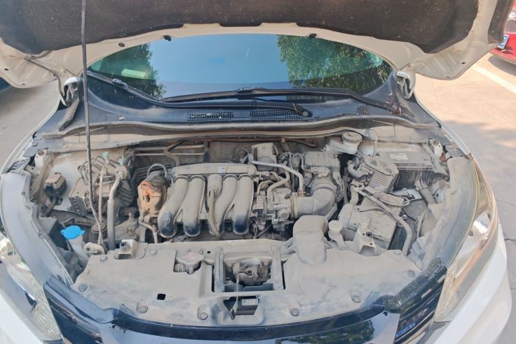 Used Honda Vezel 2017 1.5L CVT 2WD Comfort Model Engine Bay