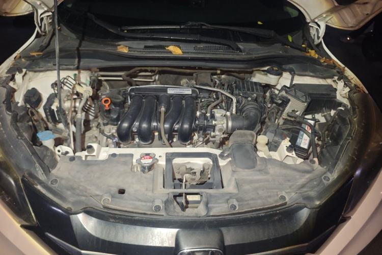 Used Honda Vezel 2017 1.5L CVT 2WD Comfort Model Engine Bay