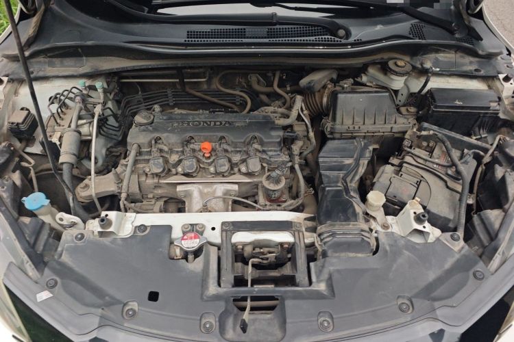 Used Honda Vezel 2017 1.8L CVT Front-Wheel Drive Pioneer Edition Engine Bay