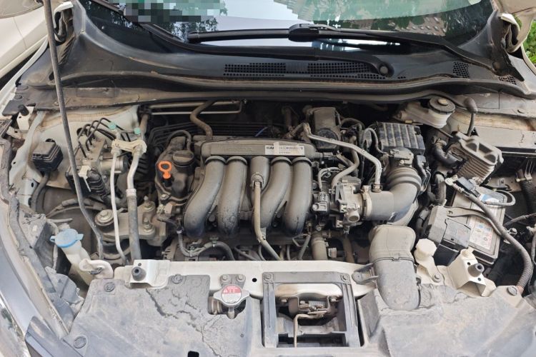 Used Honda Vezel 2017 1.5L CVT 2WD Comfort Model Engine Bay