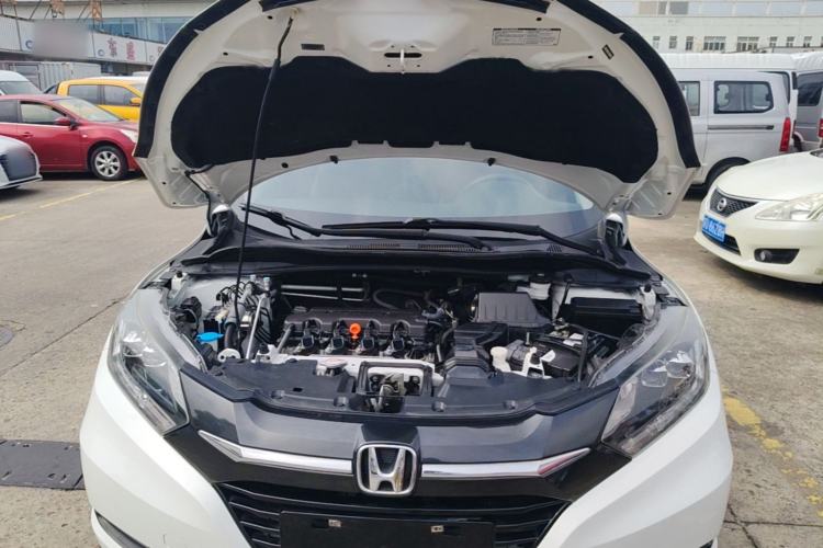 Used Honda Vezel 2017 1.8L CVT Front-Wheel Drive Pioneer Edition Engine Bay