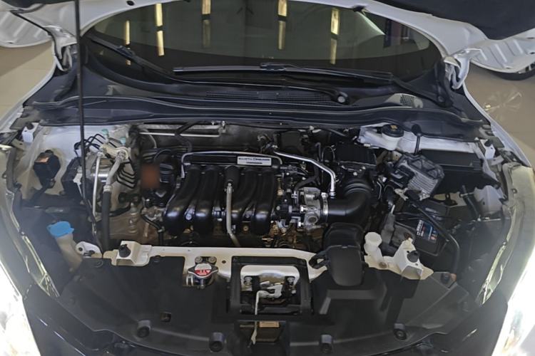 Used Honda Vezel 2017 1.5L CVT 2WD Comfort Model Engine Bay