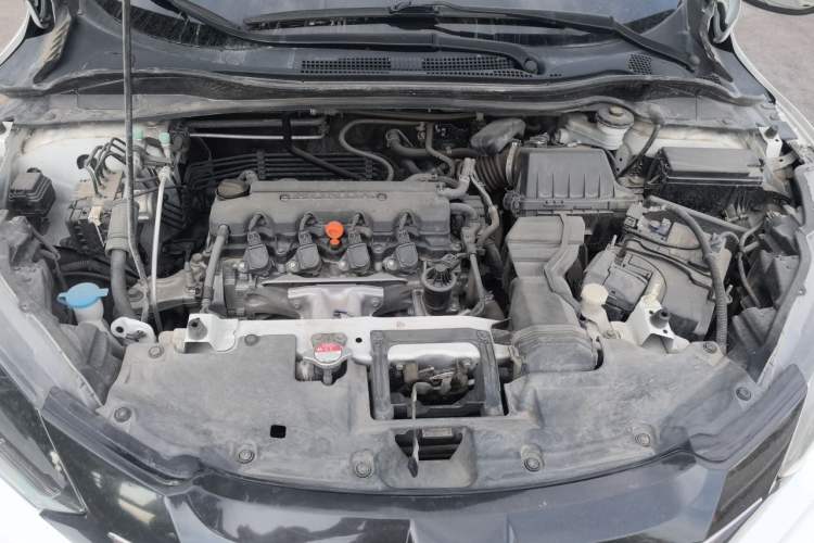 Used Honda Vezel 2017 1.8L CVT Front-Wheel Drive Pioneer Edition Engine Bay
