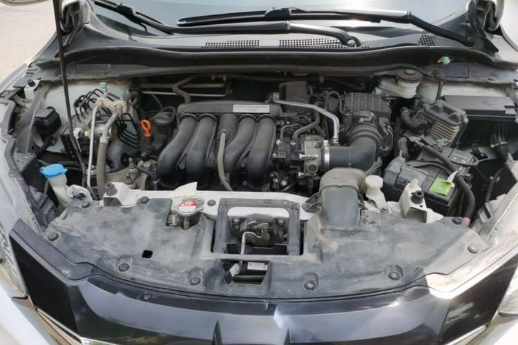 Used Honda Vezel 2017 1.5L CVT 2WD Comfort Model Engine Bay