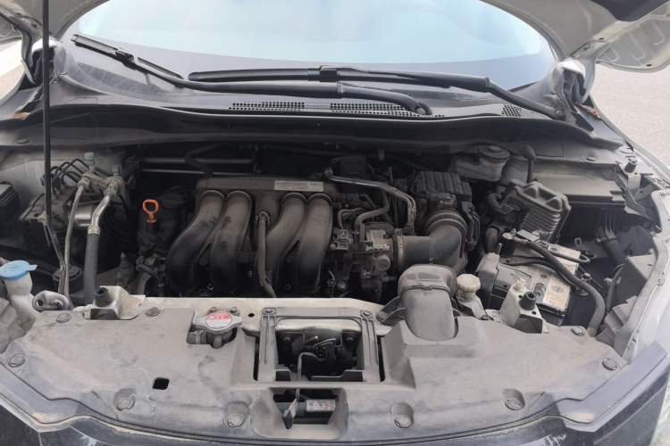 Used Honda Vezel 2017 1.5L CVT 2WD Comfort Model Engine Bay