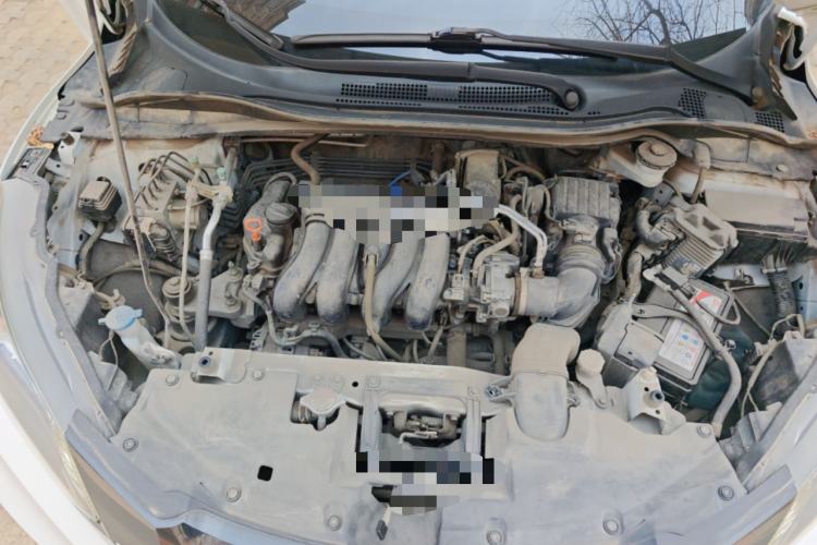 Used Honda Vezel 2017 1.5L CVT 2WD Comfort Model Engine Bay