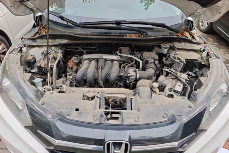 Used Honda Vezel 2017 1.5L CVT 2WD Comfort Model Engine Bay