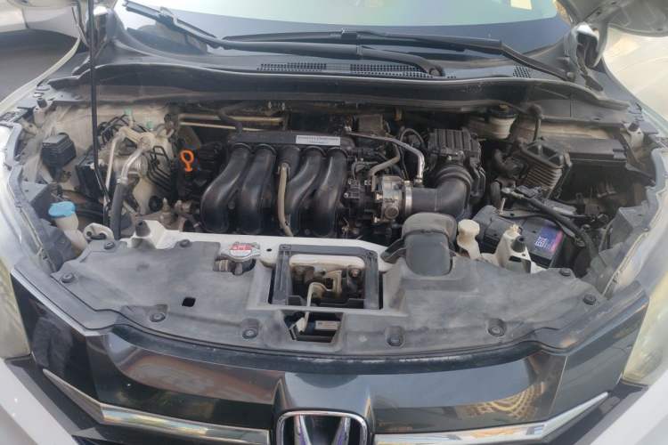 Used Honda Vezel 2017 1.5L CVT 2WD Comfort Model Engine Bay