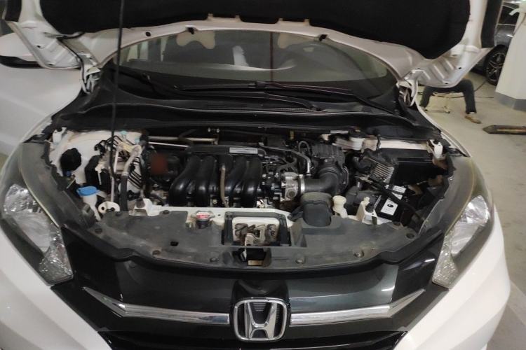 Used Honda Vezel 2017 1.5L CVT 2WD Comfort Model Engine Bay