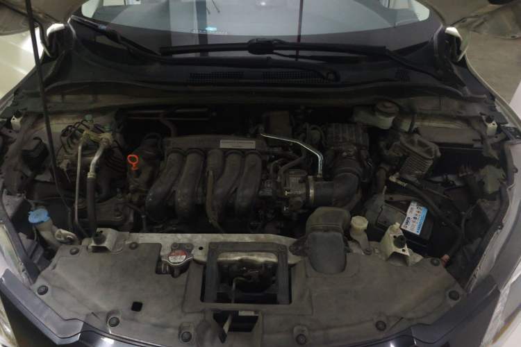 Used Honda Vezel 2017 1.5L CVT 2WD Comfort Model Engine Bay
