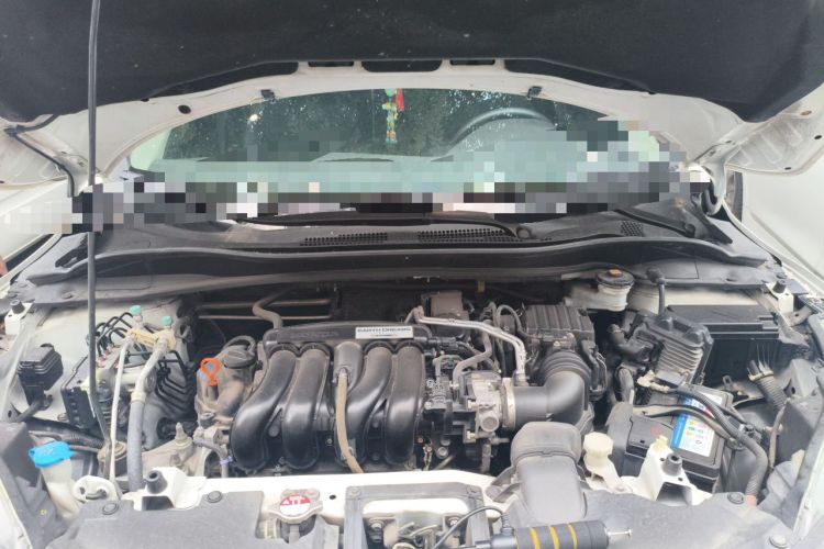 Used Honda Vezel 2017 1.5L CVT 2WD Comfort Model Engine Bay