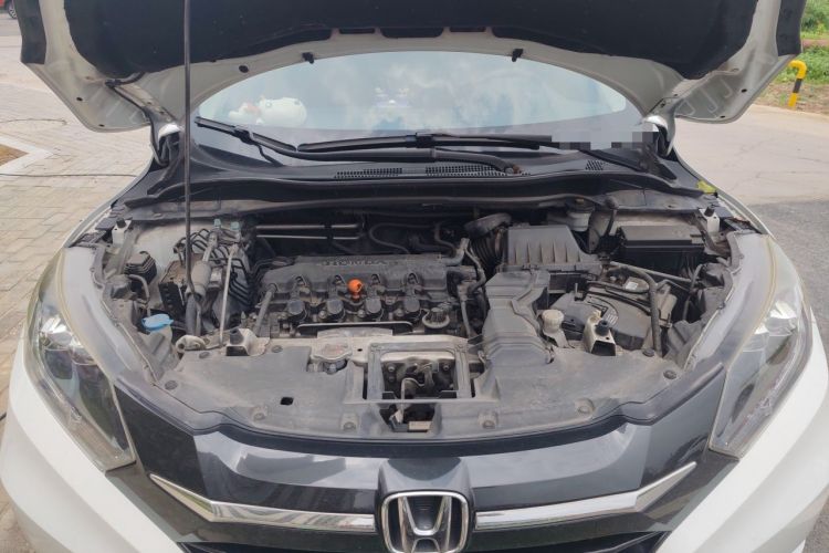 Used Honda Vezel 2017 1.8L CVT Front-Wheel Drive Pioneer Edition Engine Bay