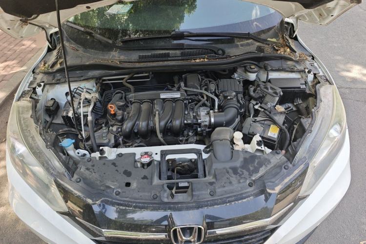 Used Honda Vezel 2017 1.5L CVT 2WD Comfort Model Engine Bay